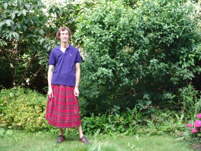 RokSterNL_in_tartan_skirt_van_Aderlass.jpg