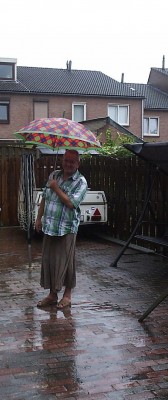 in de regen.jpg