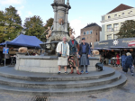 8_Jos, Rob, Radix am Wilhelmina-Brunnen.png